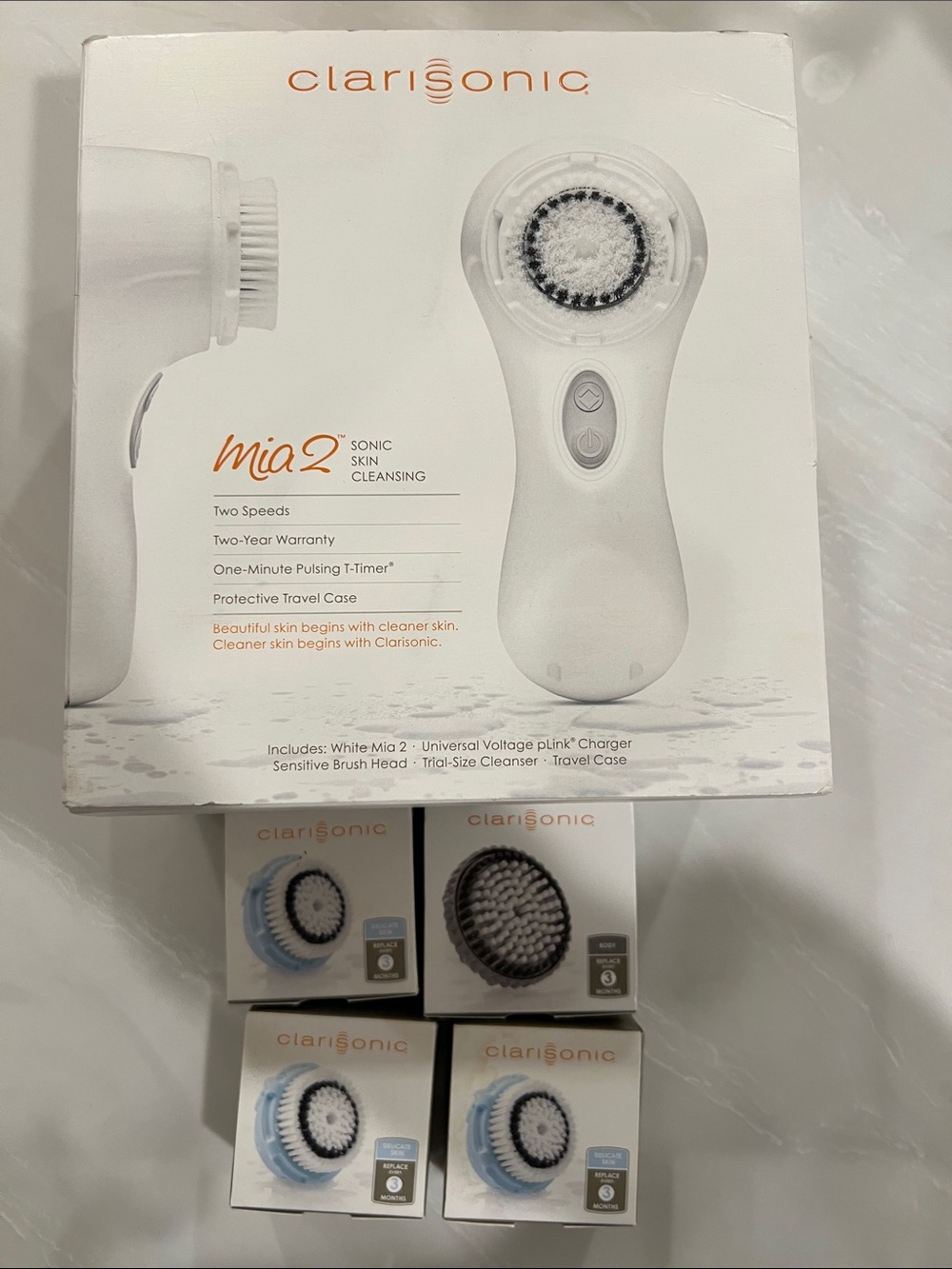 NEW Clarisonic Mia2 Facial Cleansing System with 4 extra Replacement Brush Heads